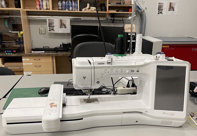 Fichier:Brodeuse numérique.JPG
